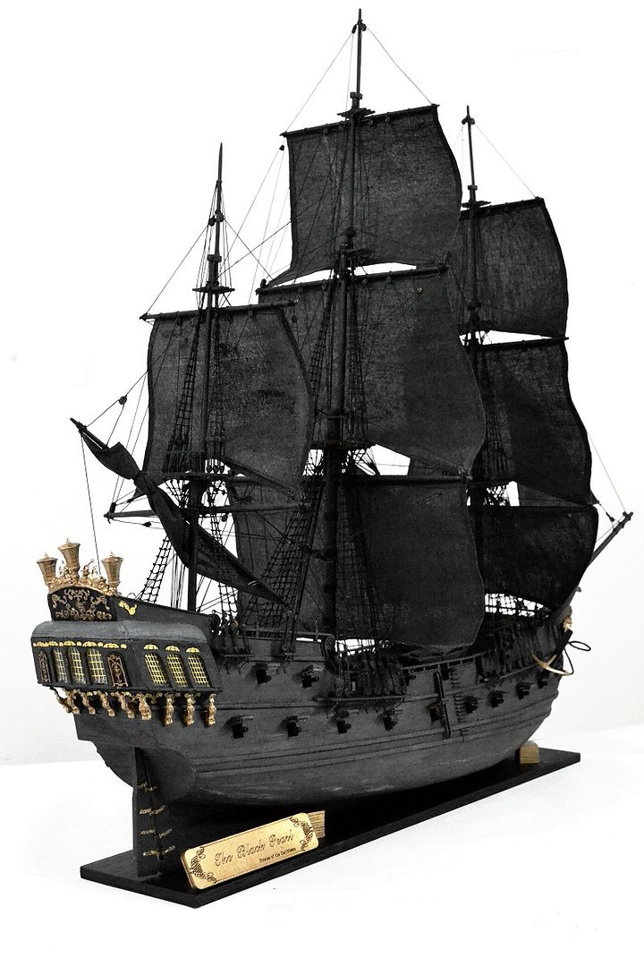 Model ship kitThe black Pearl Golden version 2016 [KML08] 209.00